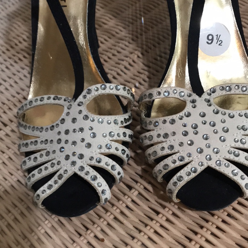 MADDEN GIRL BLING SUEDE STILETTOS BLACK  9.5. NEW